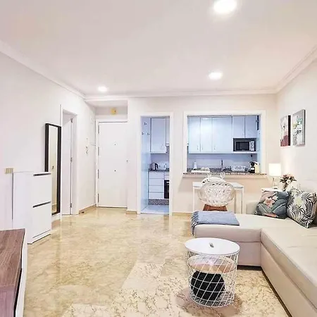 Centro Playa By Houselogy Apartment Marbella