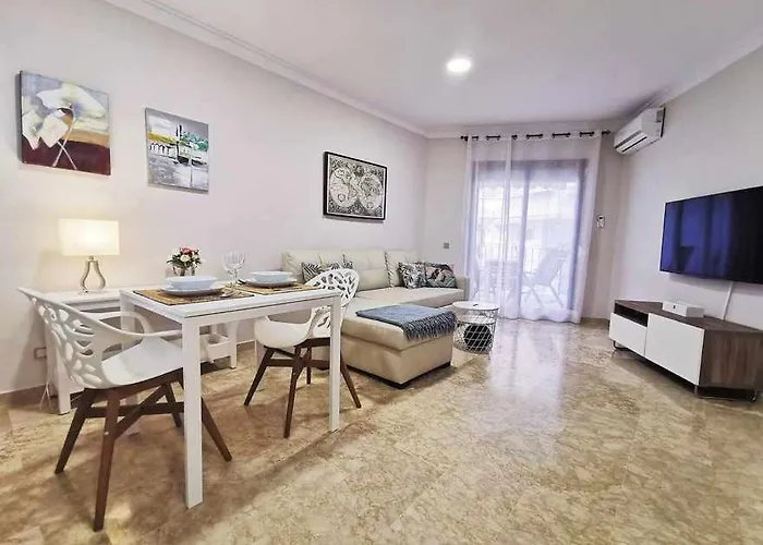 Centro Playa By Houselogy * Marbella